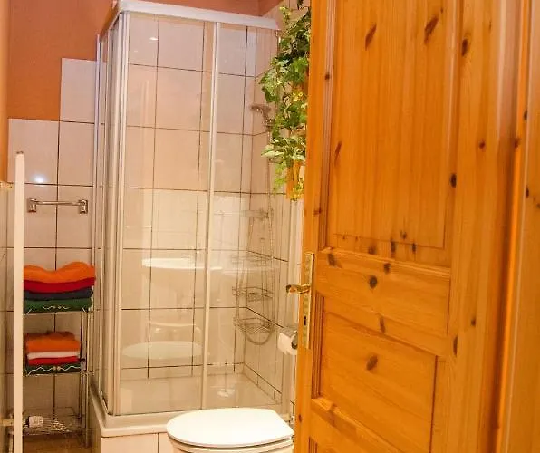 Neulandhof Spoering * فالسروده