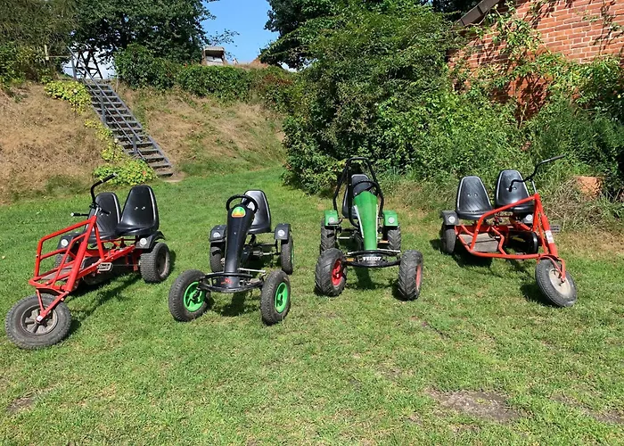 Neulandhof Spoering فالسروده